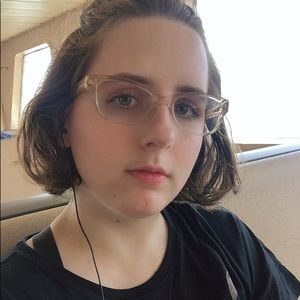 Meet your Posher, Rebecca